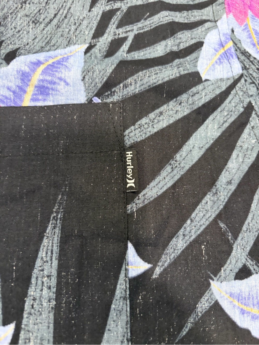 Hurley Organic Cotton Black Floral Short-Sleeve Button-Up Shirt-XL NWT - Picture 5 of 10
